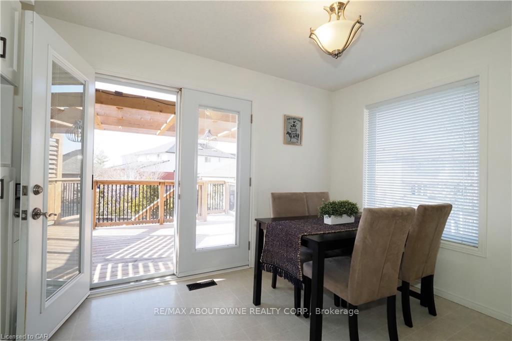 Photo 16 of Unit Main, 33 Boulder Crescent, Guelph, Clairfields/Hanlon Business Park — HOMEH
