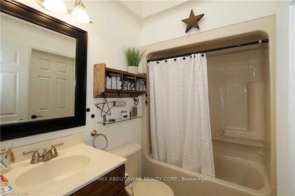 Photo 19 of Unit Main, 33 Boulder Crescent, Guelph, Clairfields/Hanlon Business Park — HOMEH