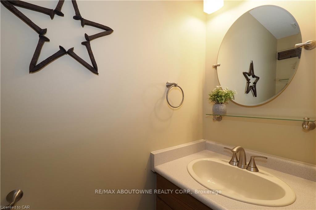 Photo 24 of Unit Main, 33 Boulder Crescent, Guelph, Clairfields/Hanlon Business Park — HOMEH