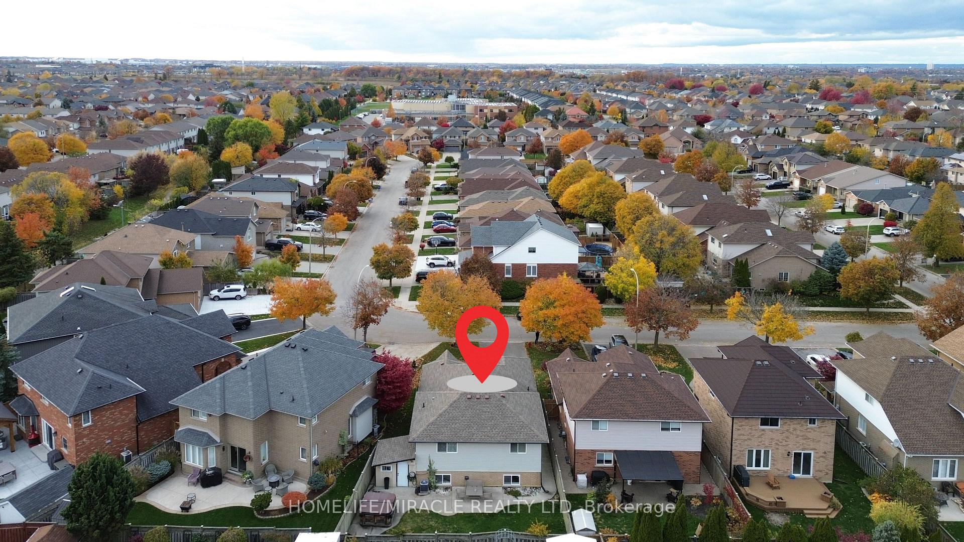 Photo 9 of 84 Hillgarden Drive, Hamilton, Stoney Creek Mountain — HOMEH
