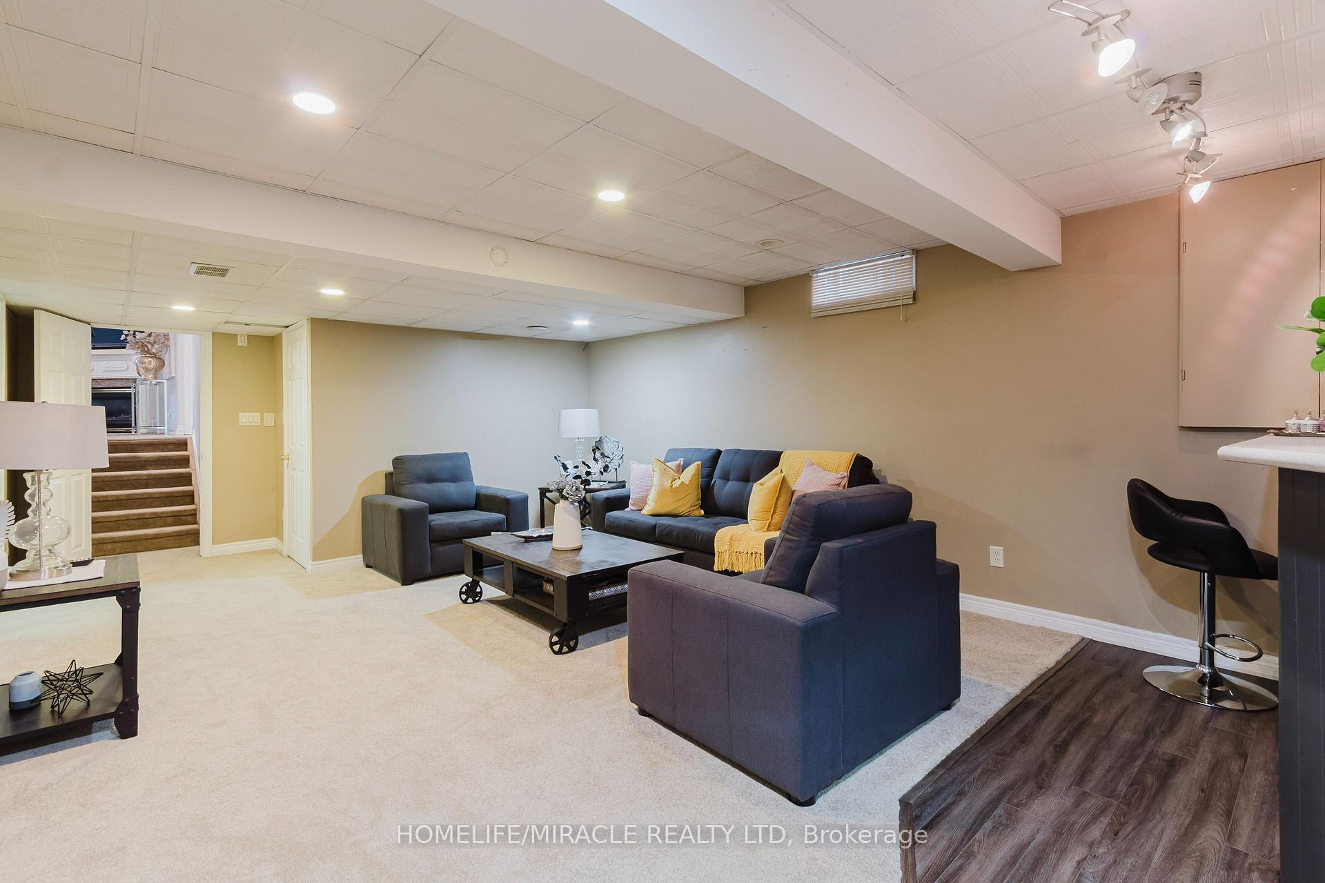 Photo 34 of 84 Hillgarden Drive, Hamilton, Stoney Creek Mountain — HOMEH