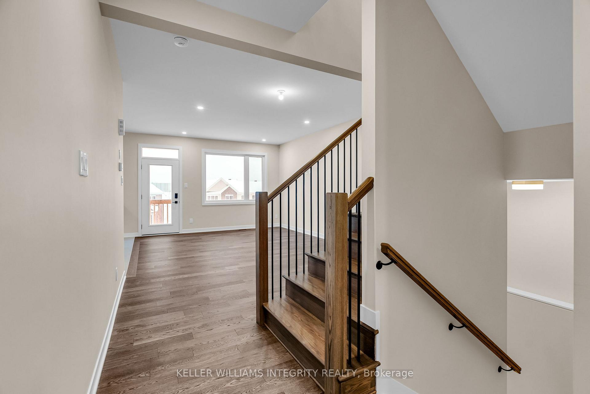 Photo 2 of 162 Beebalm Crescent, Ottawa, Barrhaven - Half Moon Bay — HOMEH
