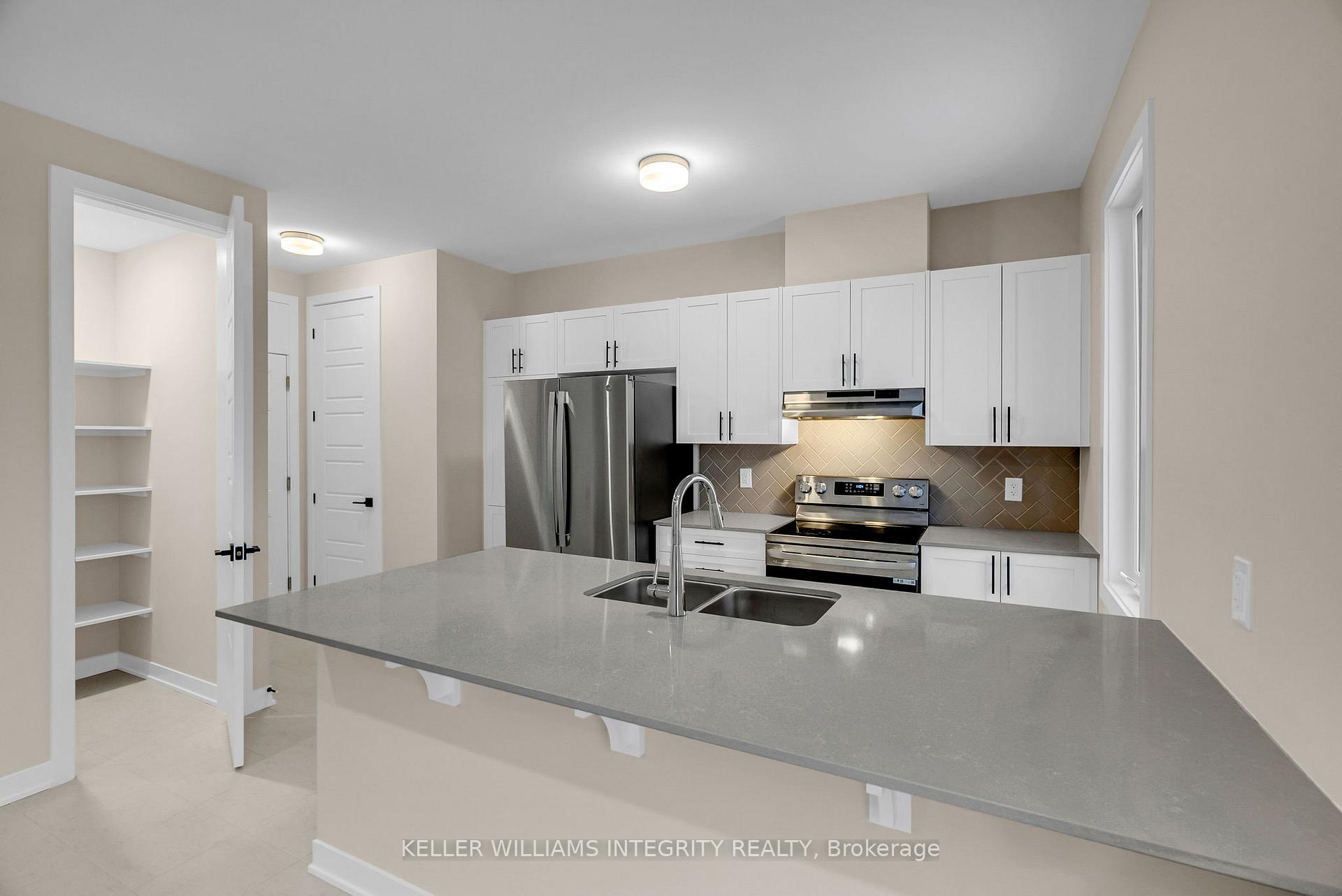 Photo 10 of 162 Beebalm Crescent, Ottawa, Barrhaven - Half Moon Bay — HOMEH