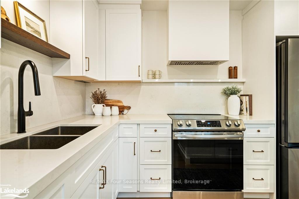 Photo 13 of 29 Godden Street, Collingwood — HOMEH