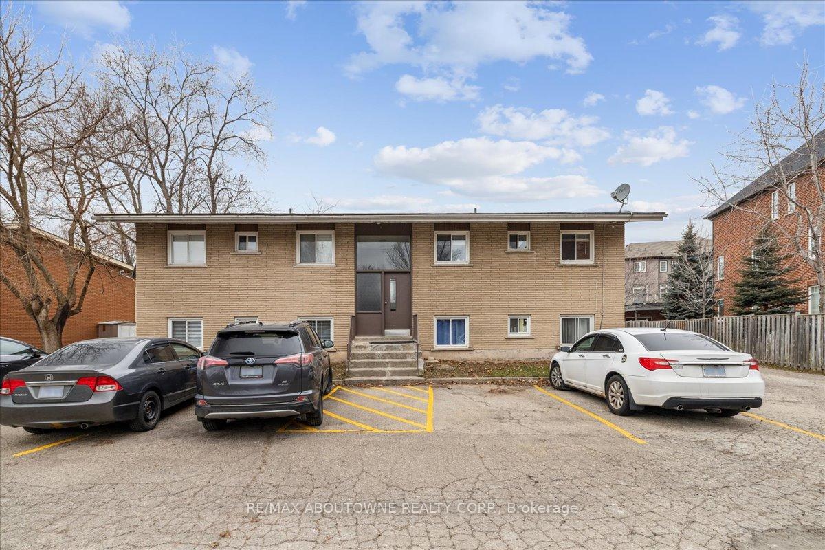 Photo 6 of Unit 3, 2350 Queensway Drive, Burlington, Freeman — HOMEH