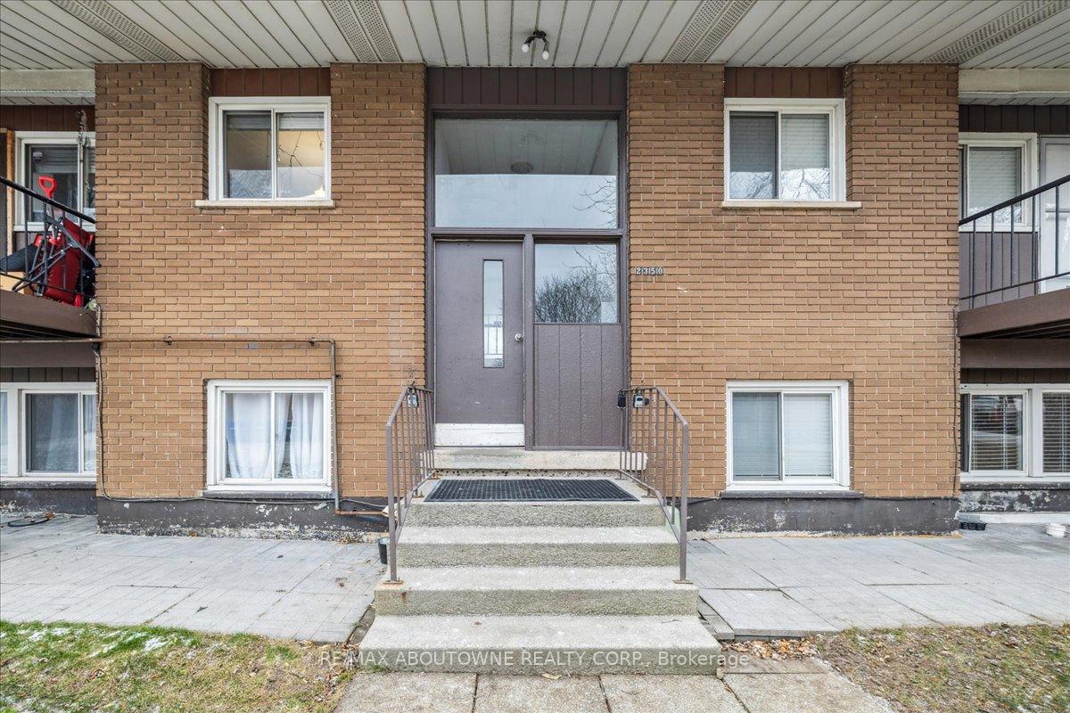 Photo 8 of Unit 3, 2350 Queensway Drive, Burlington, Freeman — HOMEH
