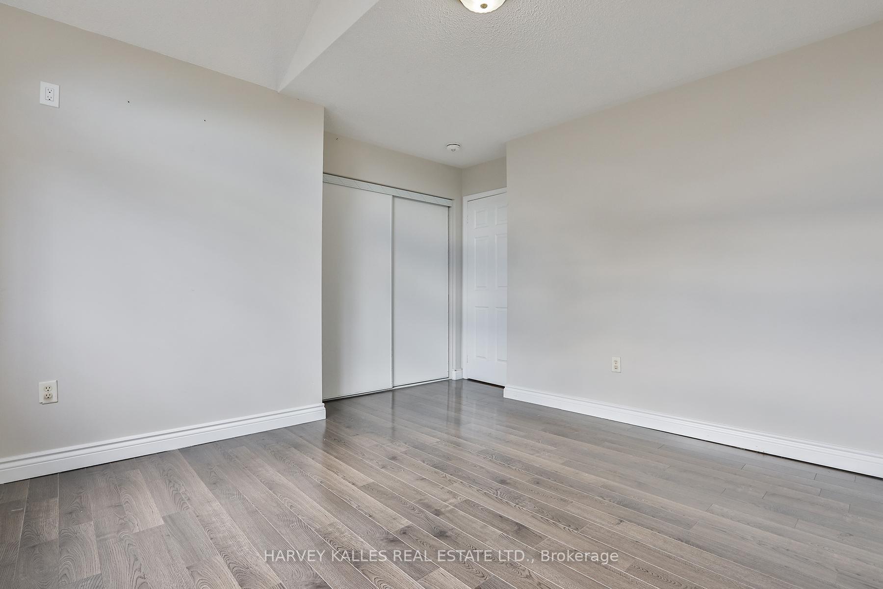Photo 26 of 24 Upshall Drive, Brampton, Vales of Castlemore — HOMEH