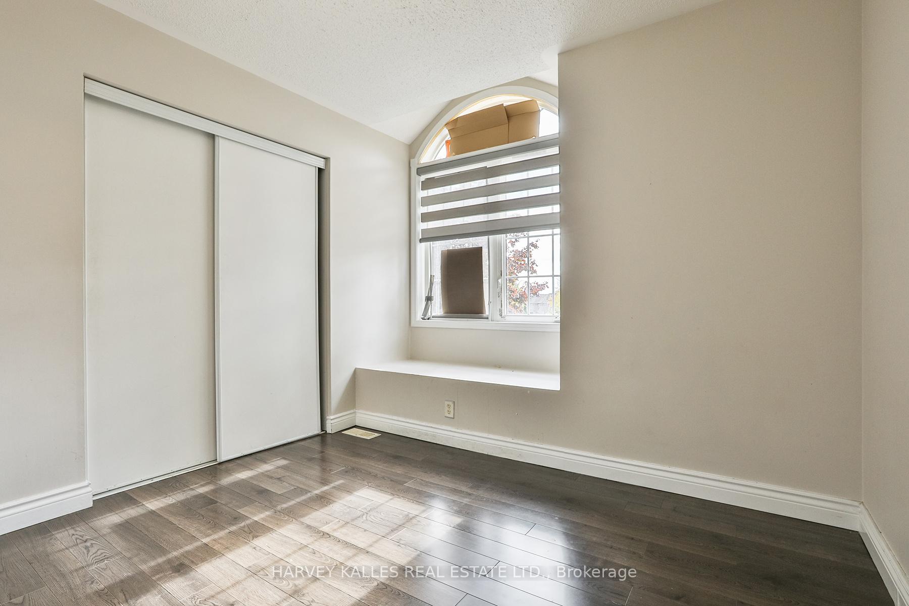 Photo 29 of 24 Upshall Drive, Brampton, Vales of Castlemore — HOMEH