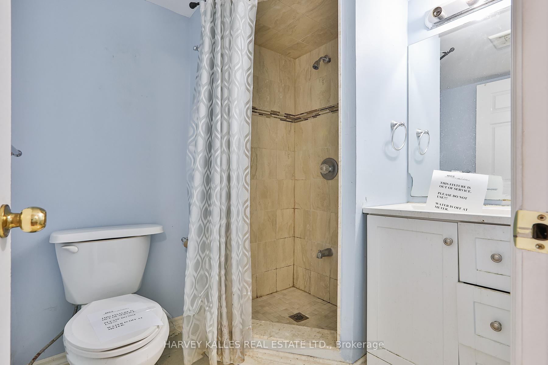 Photo 35 of 24 Upshall Drive, Brampton, Vales of Castlemore — HOMEH