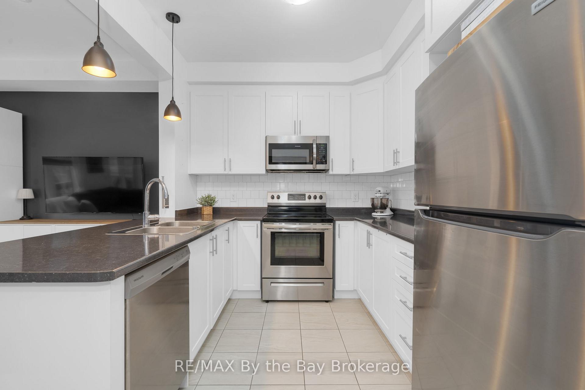 Photo 8 of 303 Atkinson Street, Clearview, Stayner — HOMEH
