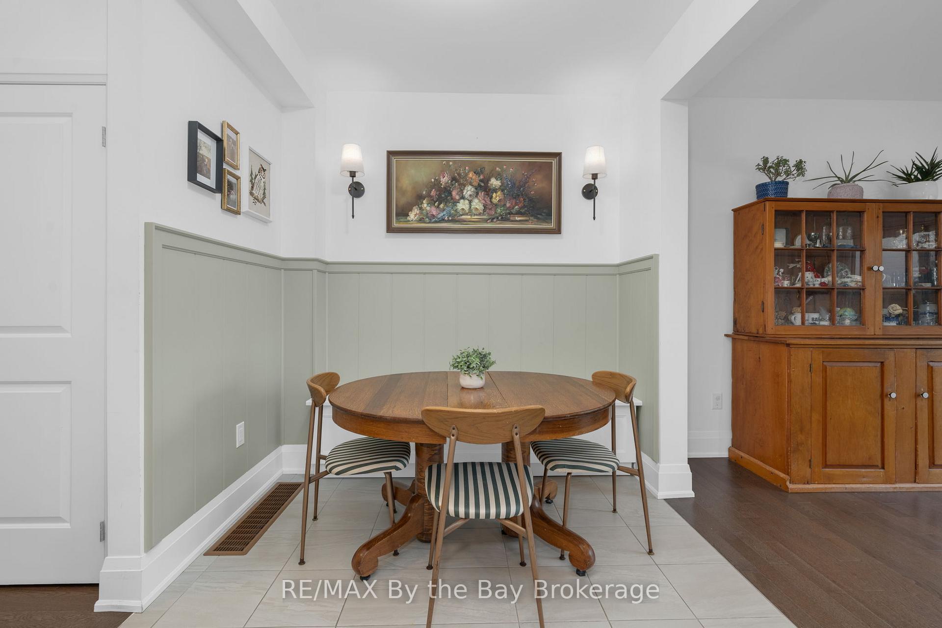 Photo 10 of 303 Atkinson Street, Clearview, Stayner — HOMEH