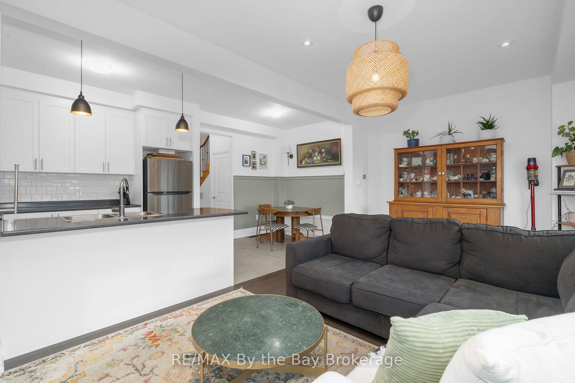Photo 14 of 303 Atkinson Street, Clearview, Stayner — HOMEH