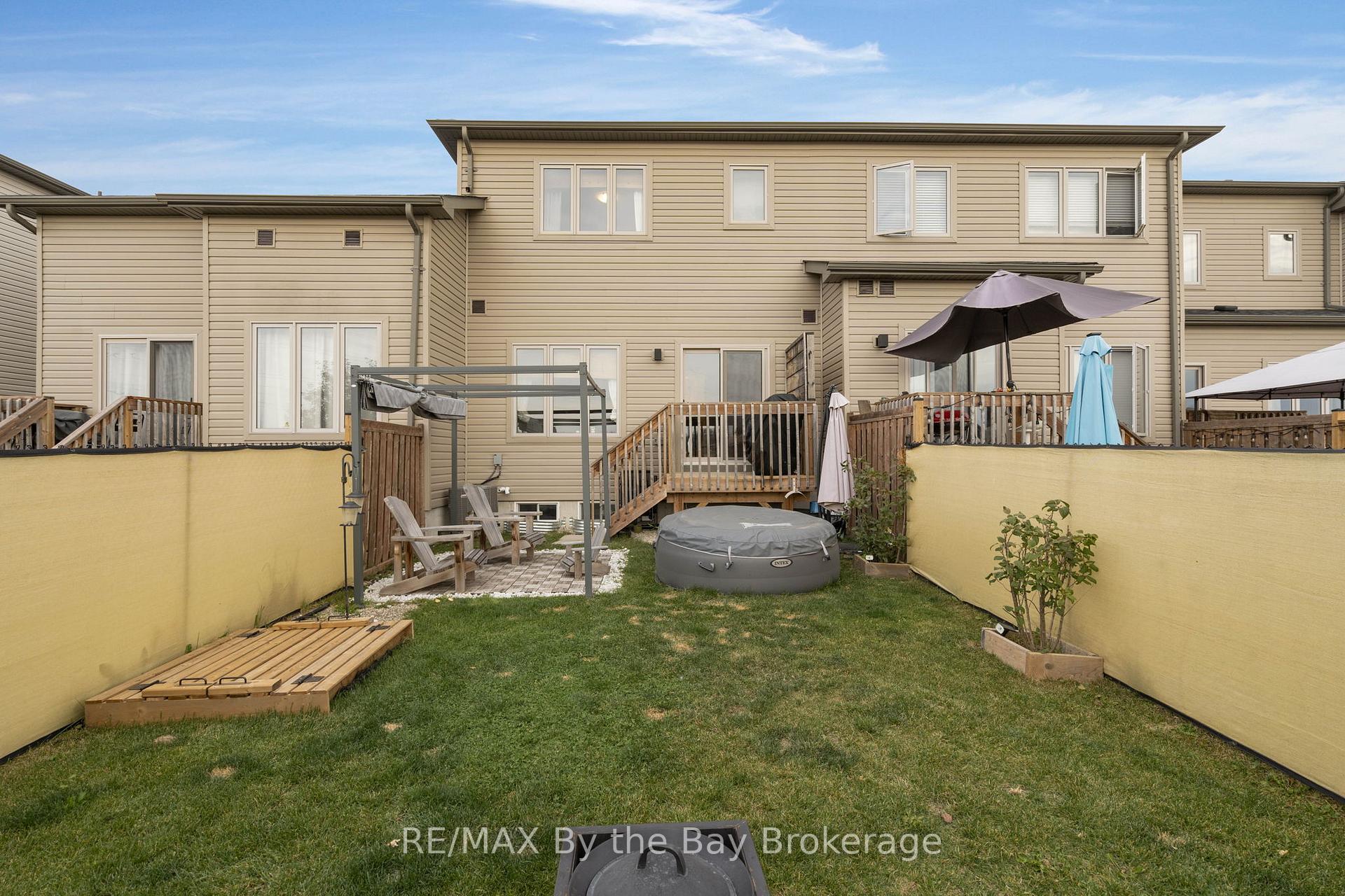 Photo 29 of 303 Atkinson Street, Clearview, Stayner — HOMEH