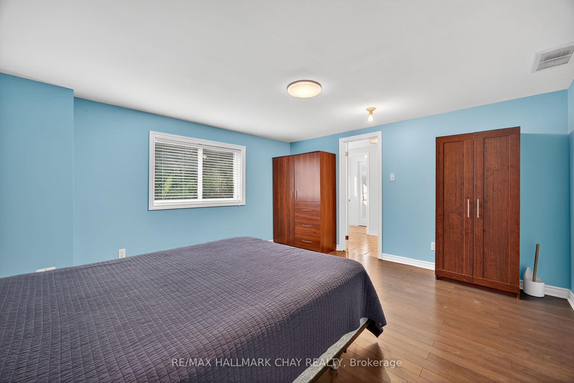 Photo 14 of 99 Sproule Drive, Barrie, Edgehill Drive — HOMEH