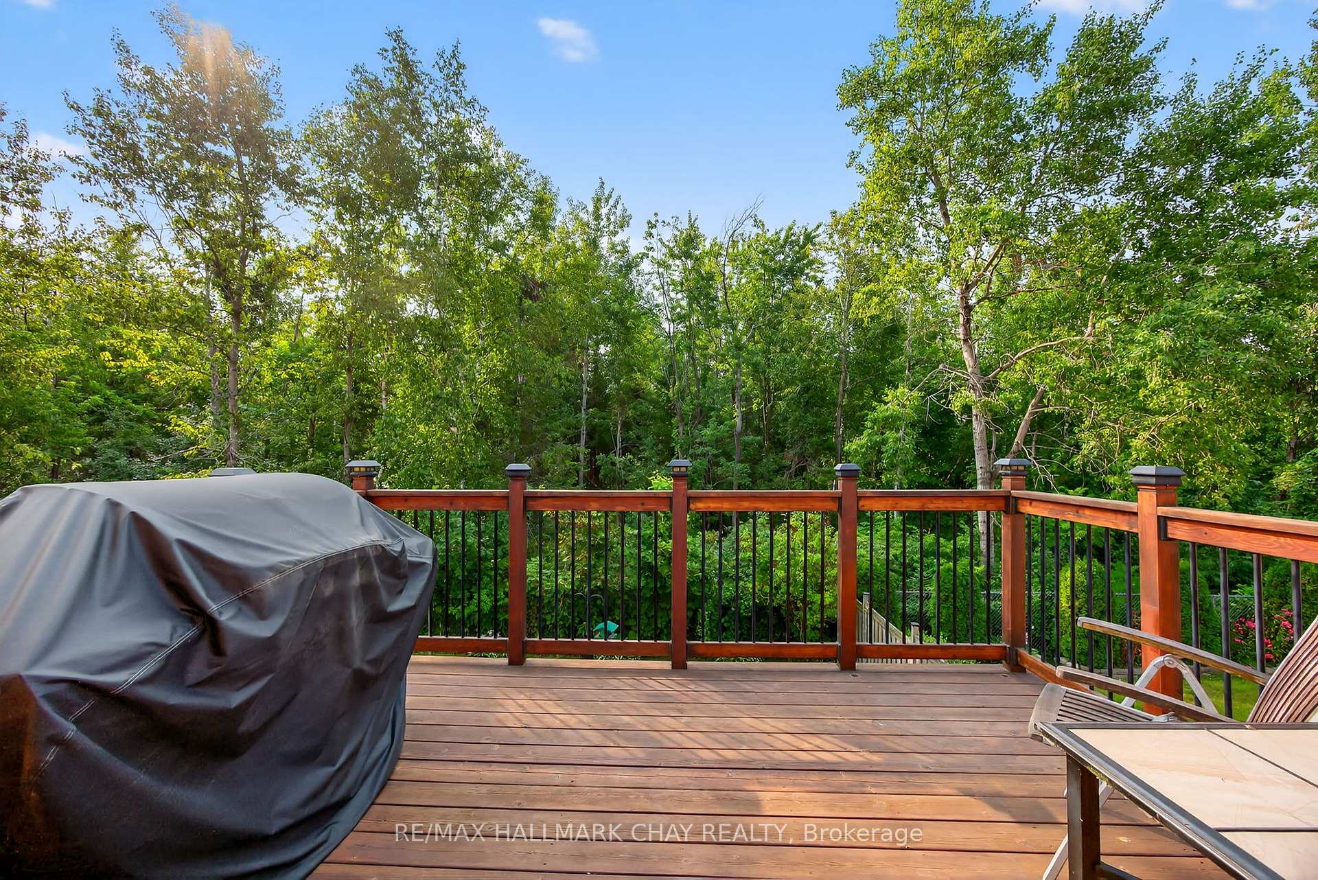 Photo 16 of 99 Sproule Drive, Barrie, Edgehill Drive — HOMEH