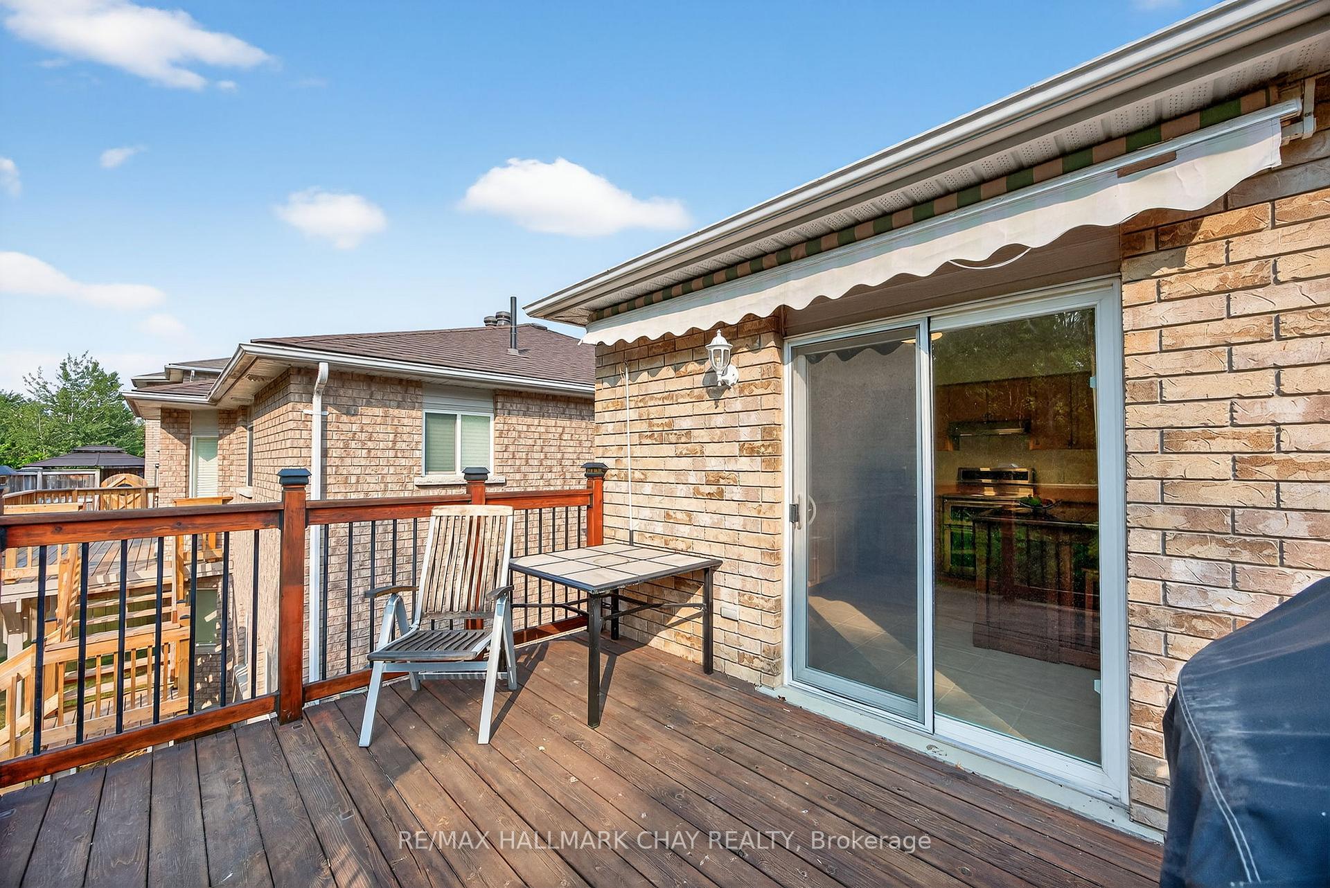 Photo 18 of 99 Sproule Drive, Barrie, Edgehill Drive — HOMEH