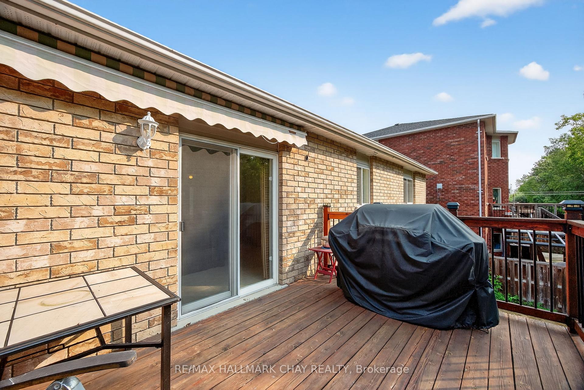 Photo 19 of 99 Sproule Drive, Barrie, Edgehill Drive — HOMEH