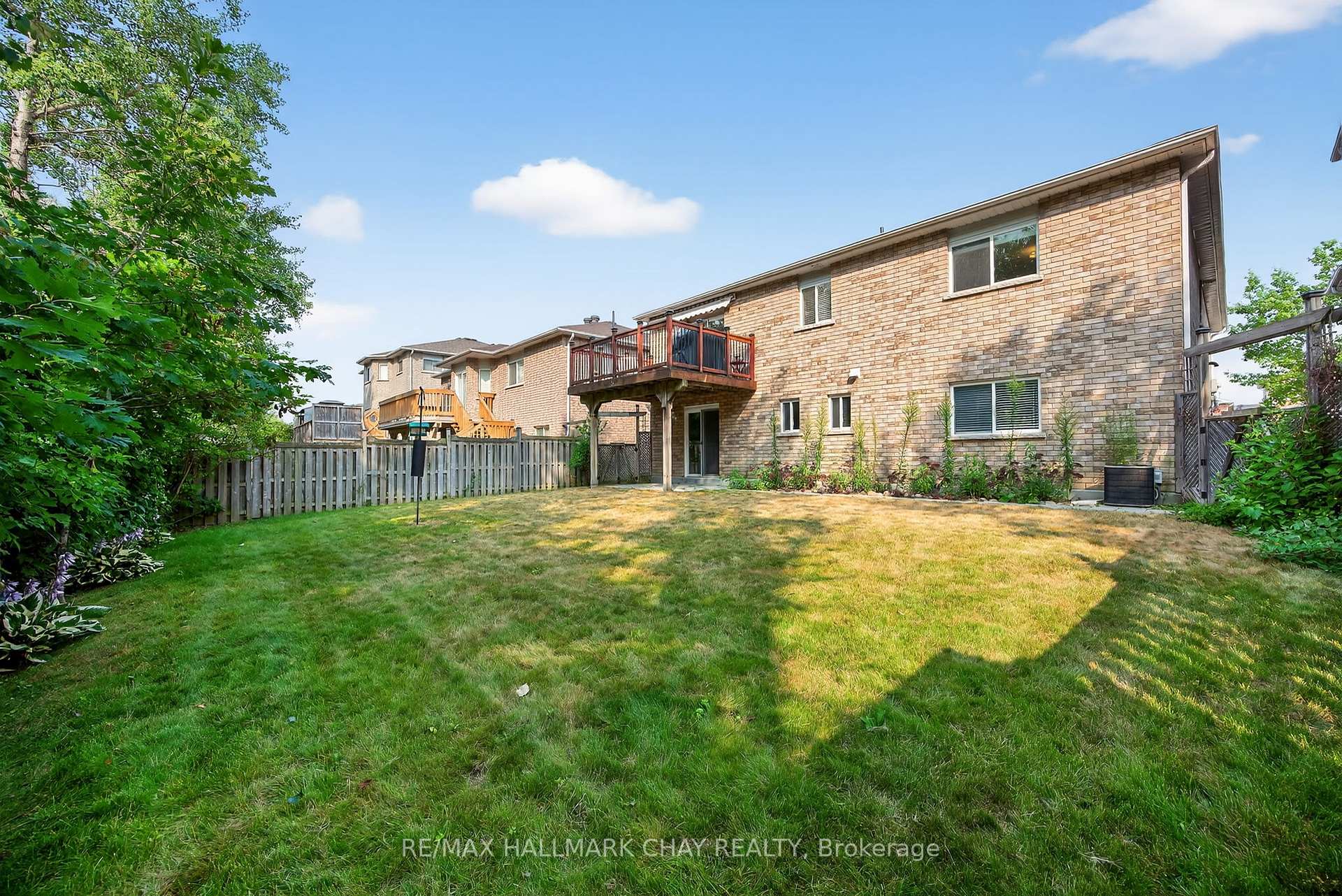 Photo 22 of 99 Sproule Drive, Barrie, Edgehill Drive — HOMEH