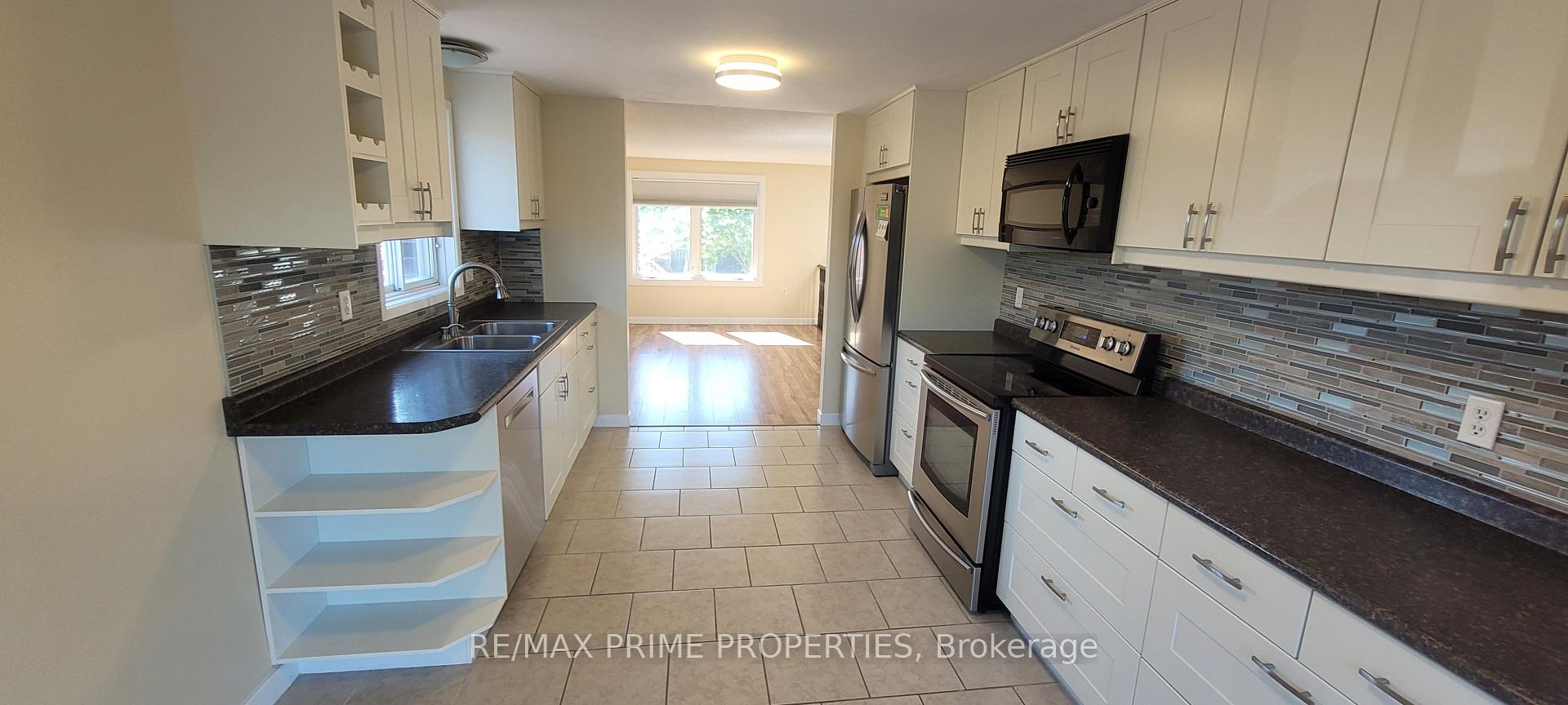 Photo 6 of Unit Upper, 7 Irish Lane, Barrie, Grove East — HOMEH