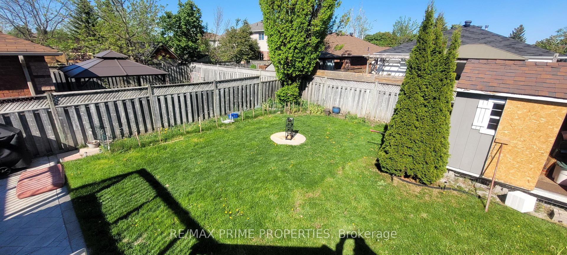 Photo 17 of Unit Upper, 7 Irish Lane, Barrie, Grove East — HOMEH