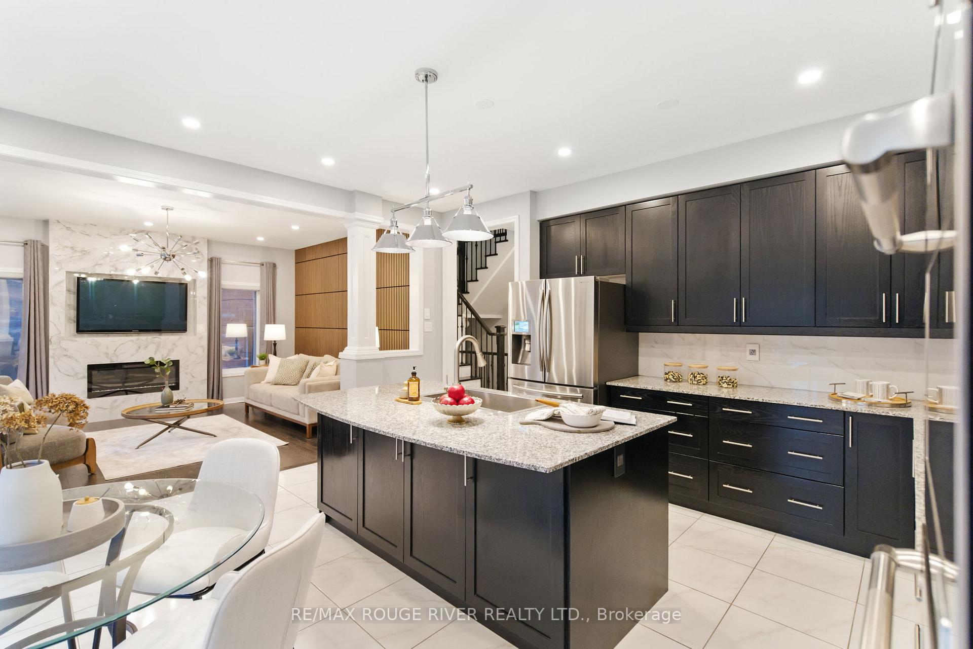 Photo 10 of 7 Edwin Carr Street, Clarington, Bowmanville — HOMEH