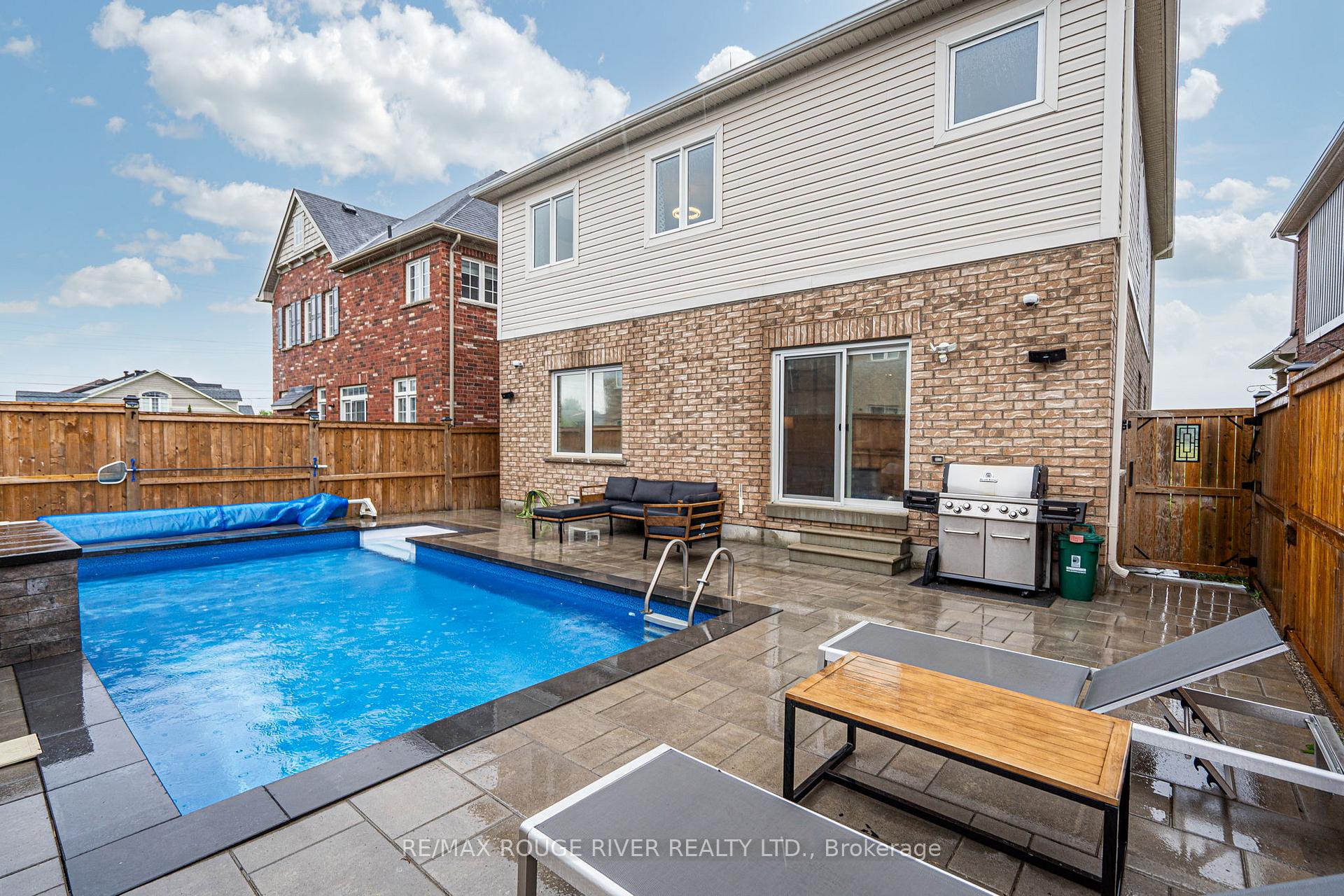 Photo 46 of 7 Edwin Carr Street, Clarington, Bowmanville — HOMEH