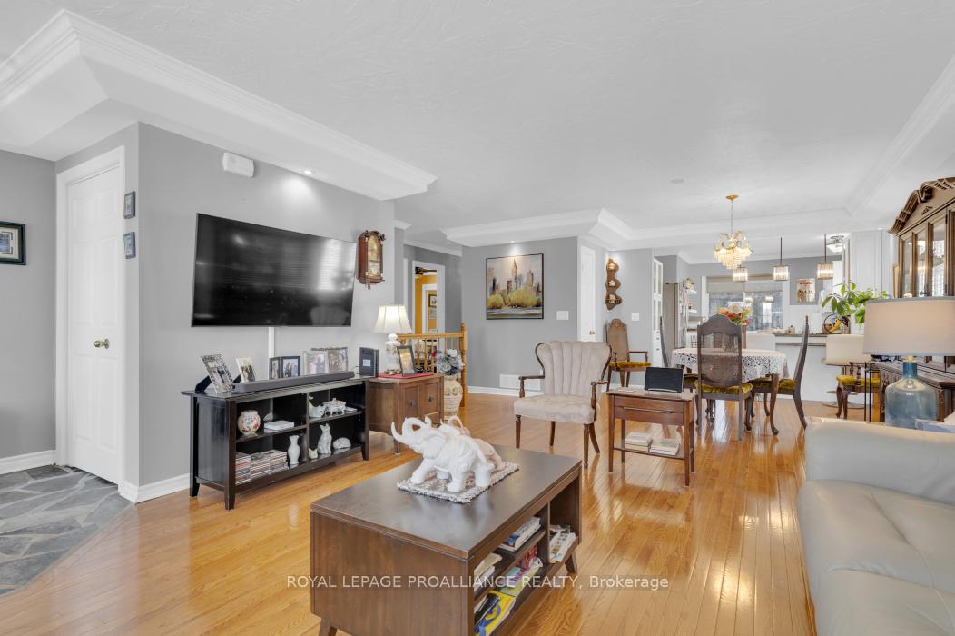 Photo 8 of 21 Moira Lea Court, Belleville, Thurlow Ward — HOMEH