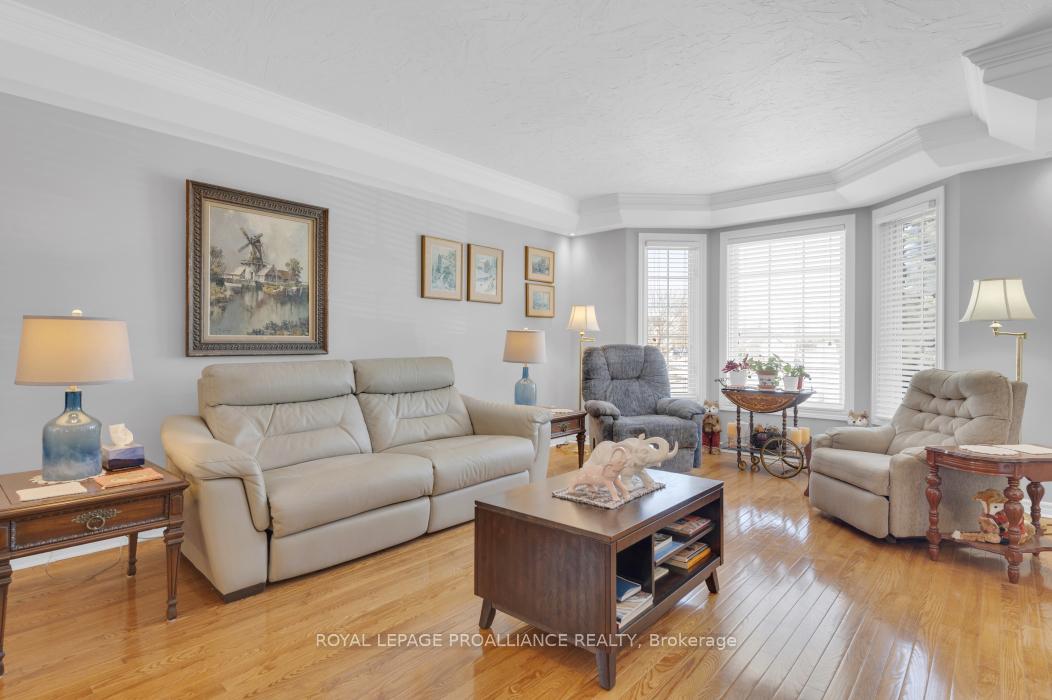 Photo 10 of 21 Moira Lea Court, Belleville, Thurlow Ward — HOMEH