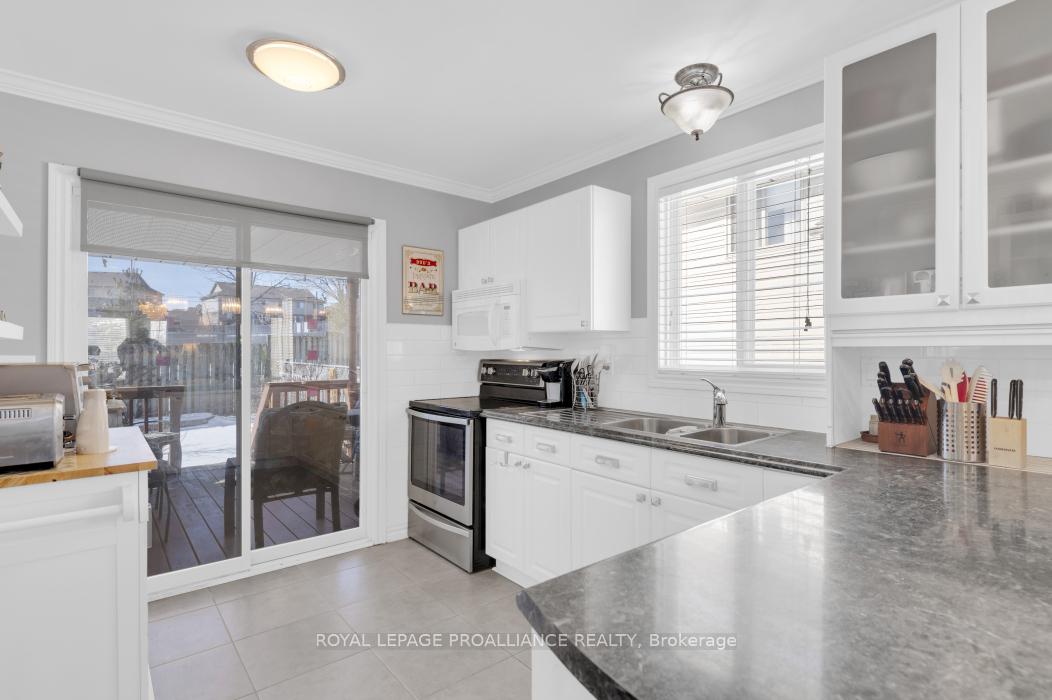 Photo 14 of 21 Moira Lea Court, Belleville, Thurlow Ward — HOMEH