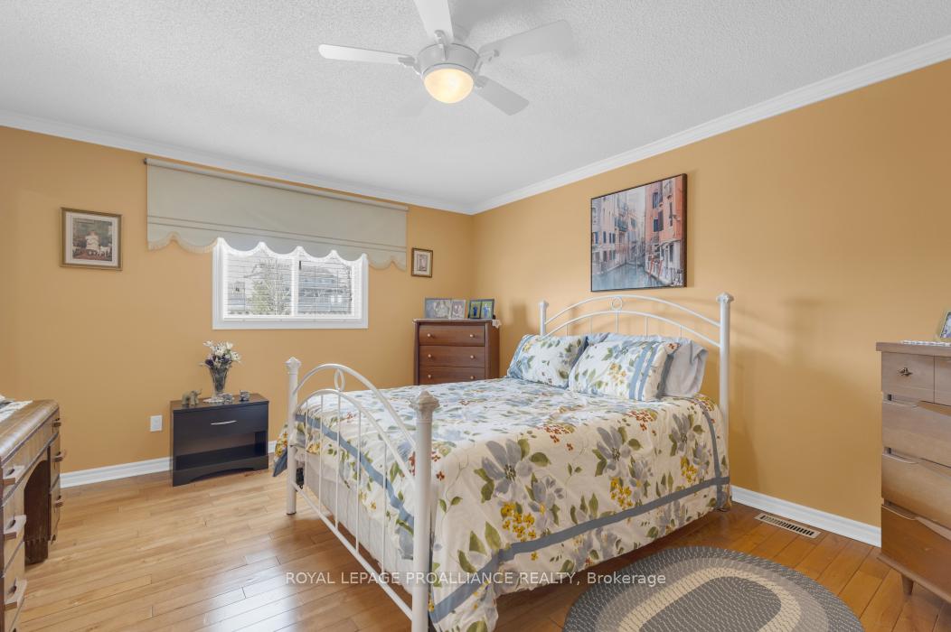 Photo 19 of 21 Moira Lea Court, Belleville, Thurlow Ward — HOMEH