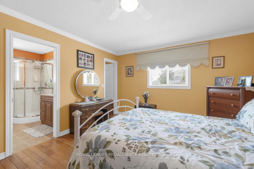 Photo 20 of 21 Moira Lea Court, Belleville, Thurlow Ward — HOMEH