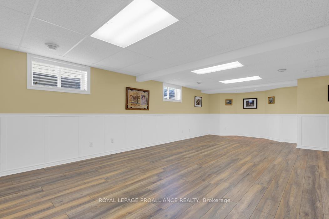 Photo 24 of 21 Moira Lea Court, Belleville, Thurlow Ward — HOMEH