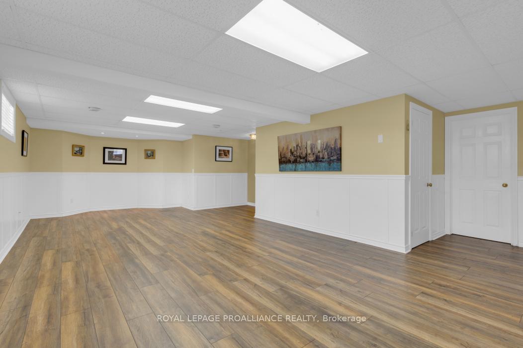 Photo 25 of 21 Moira Lea Court, Belleville, Thurlow Ward — HOMEH
