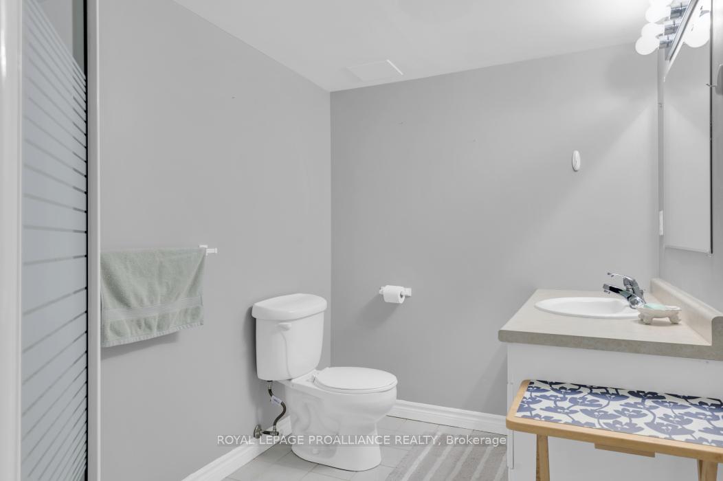 Photo 27 of 21 Moira Lea Court, Belleville, Thurlow Ward — HOMEH