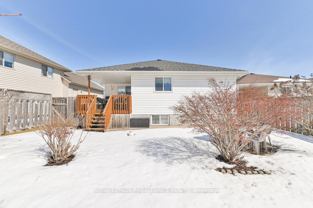 Photo 35 of 21 Moira Lea Court, Belleville, Thurlow Ward — HOMEH