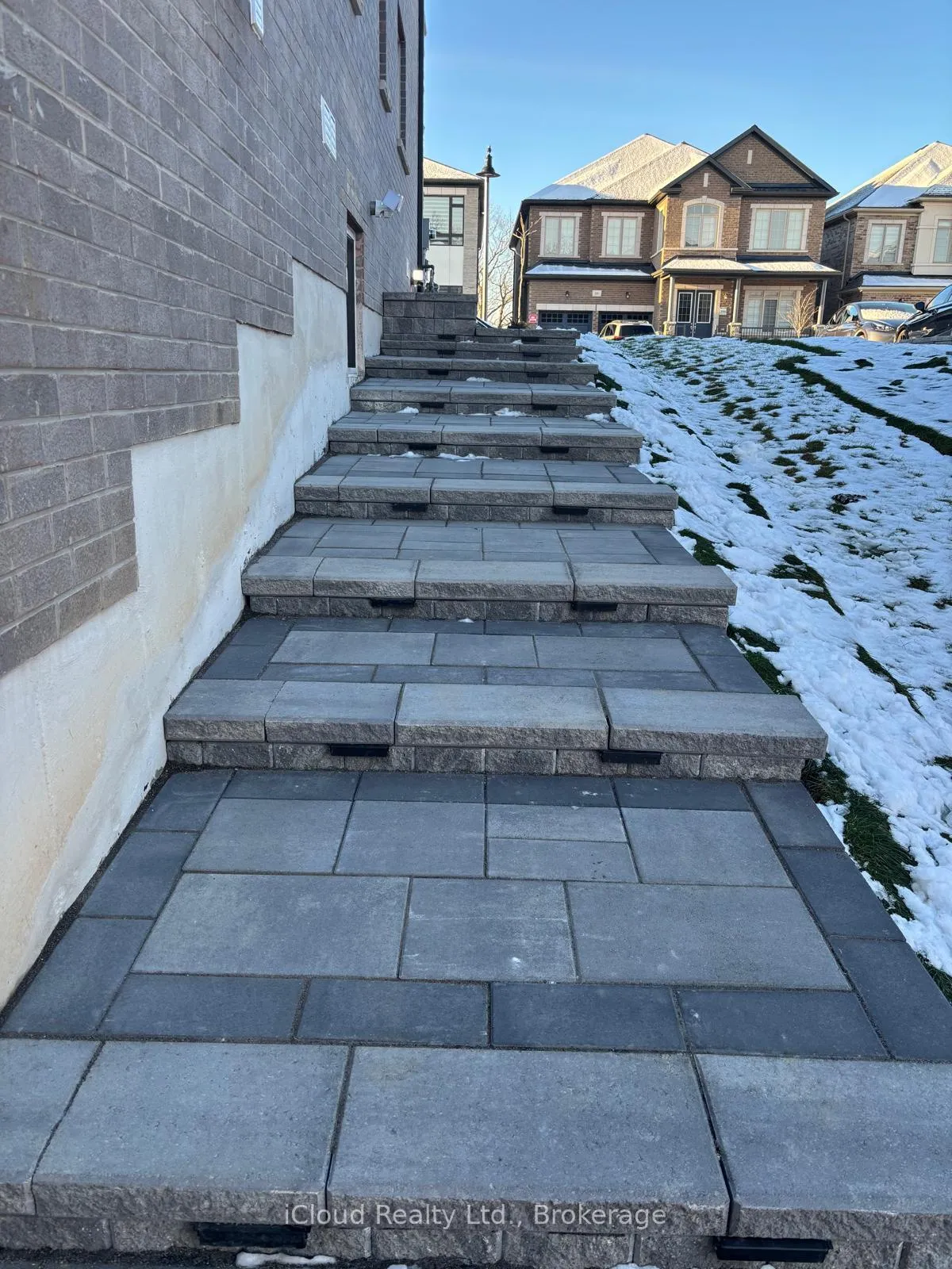 Photo 43 of Unit Basement, 69 Smokey Hollow Place, Hamilton, Waterdown — HOMEH