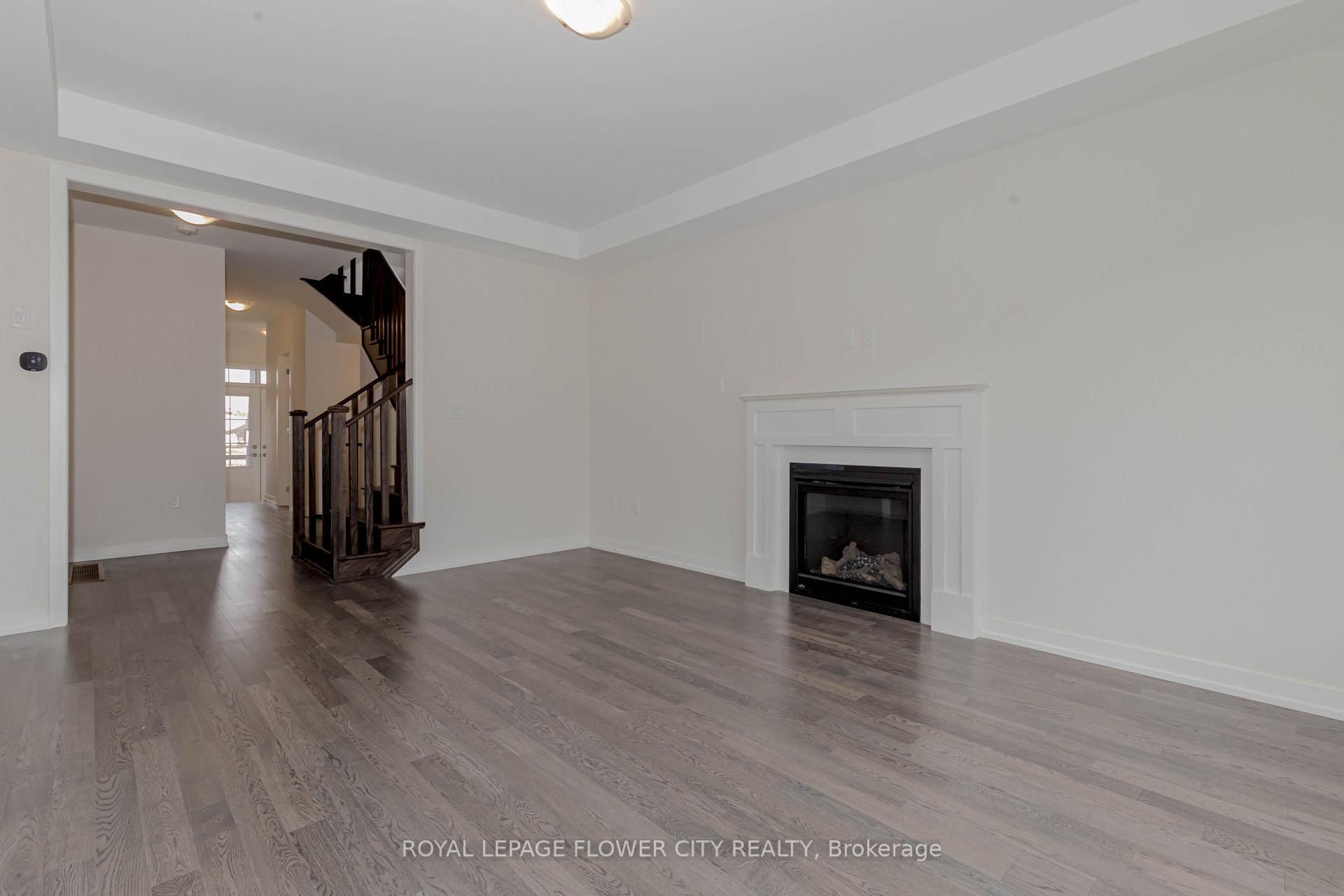 Photo 7 of 129 Henshaw Drive, Kitchener, Mill Courtland Woodside Park — HOMEH