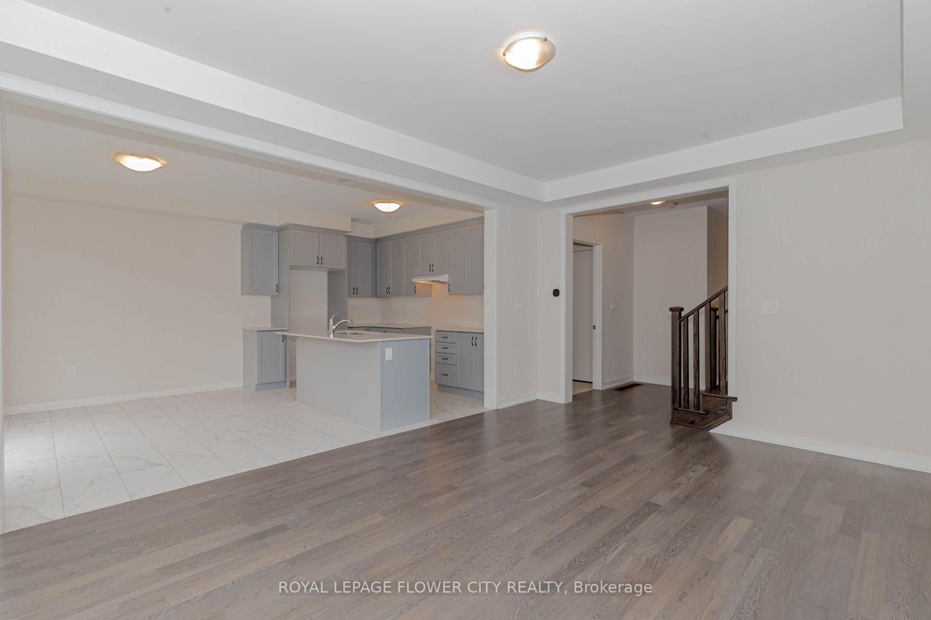 Photo 8 of 129 Henshaw Drive, Kitchener, Mill Courtland Woodside Park — HOMEH
