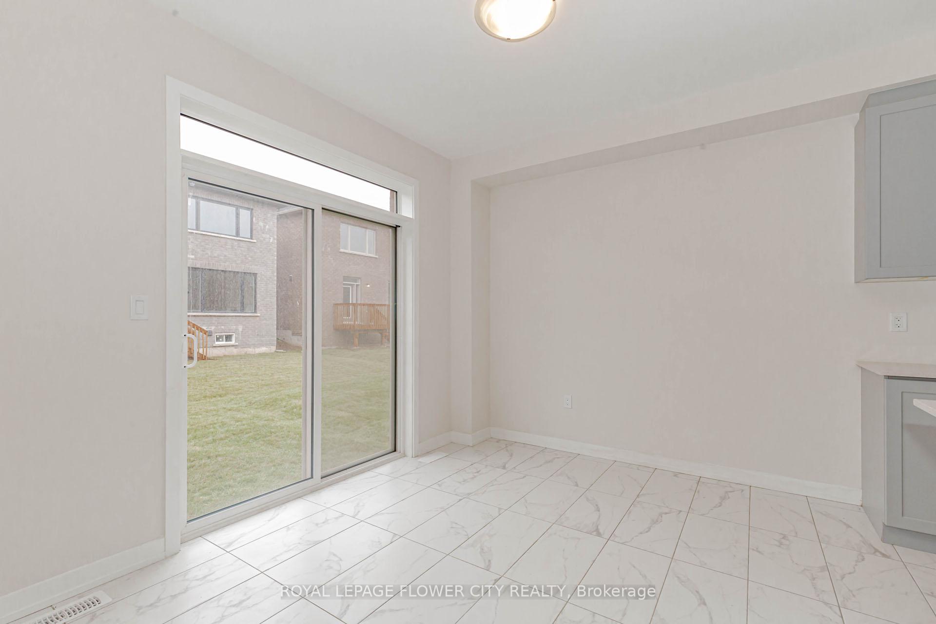 Photo 15 of 129 Henshaw Drive, Kitchener, Mill Courtland Woodside Park — HOMEH