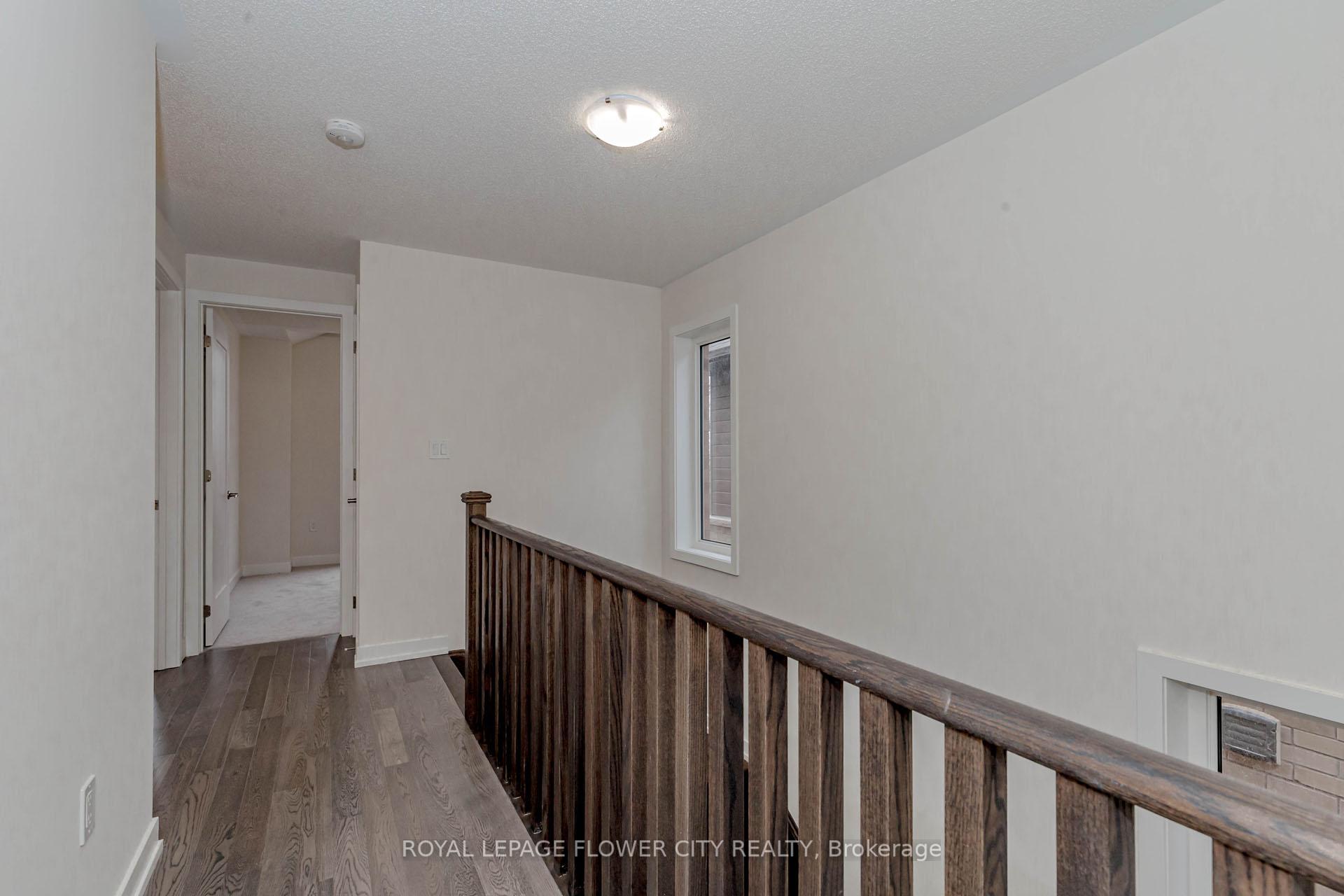 Photo 25 of 129 Henshaw Drive, Kitchener, Mill Courtland Woodside Park — HOMEH