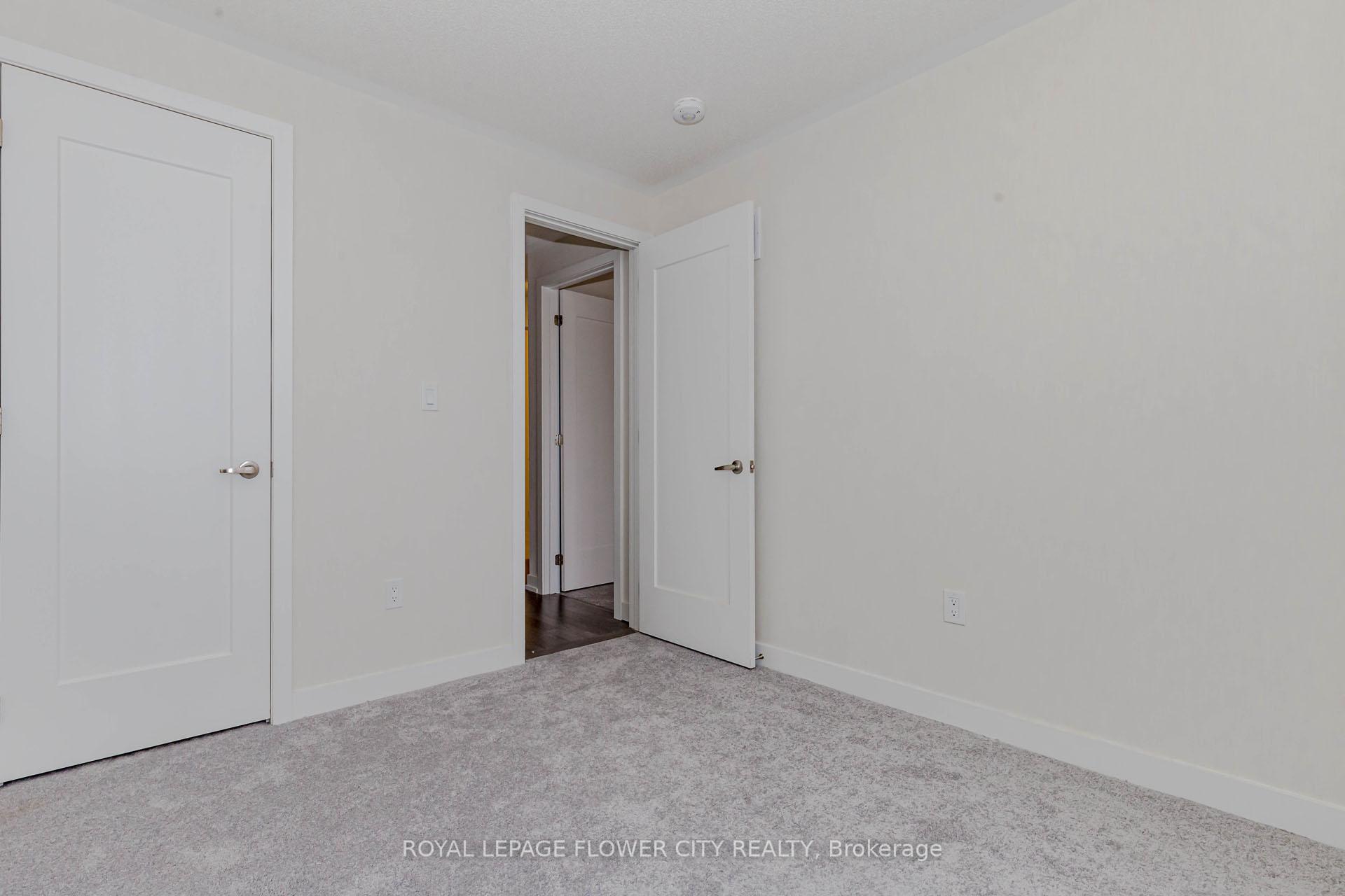 Photo 27 of 129 Henshaw Drive, Kitchener, Mill Courtland Woodside Park — HOMEH