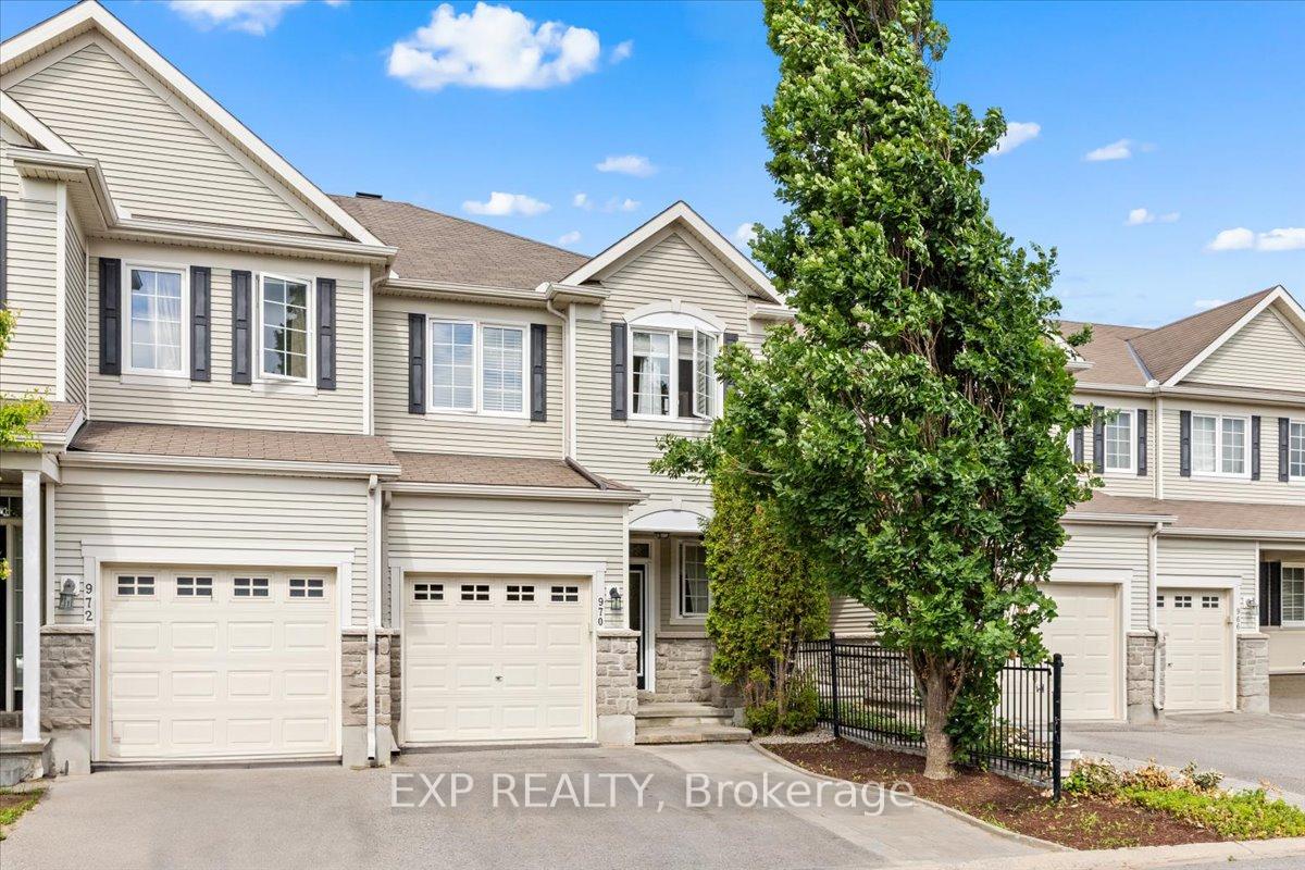 Front of 970 Caldermill Private