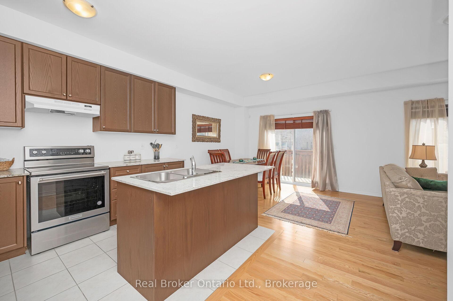 Photo 10 of 3900 Koenig Road, Burlington, Alton — HOMEH