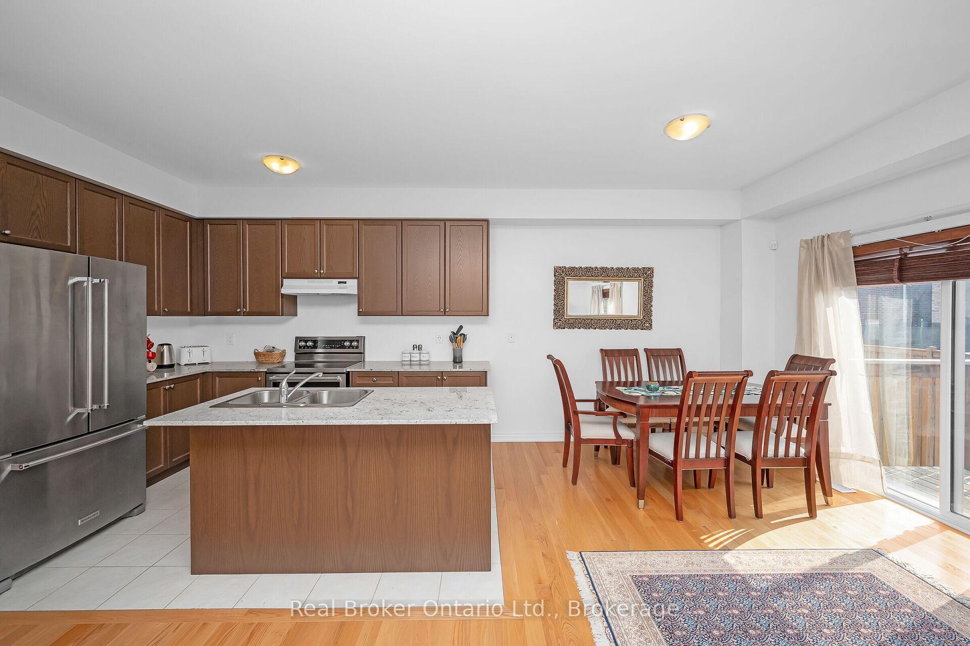 Photo 18 of 3900 Koenig Road, Burlington, Alton — HOMEH