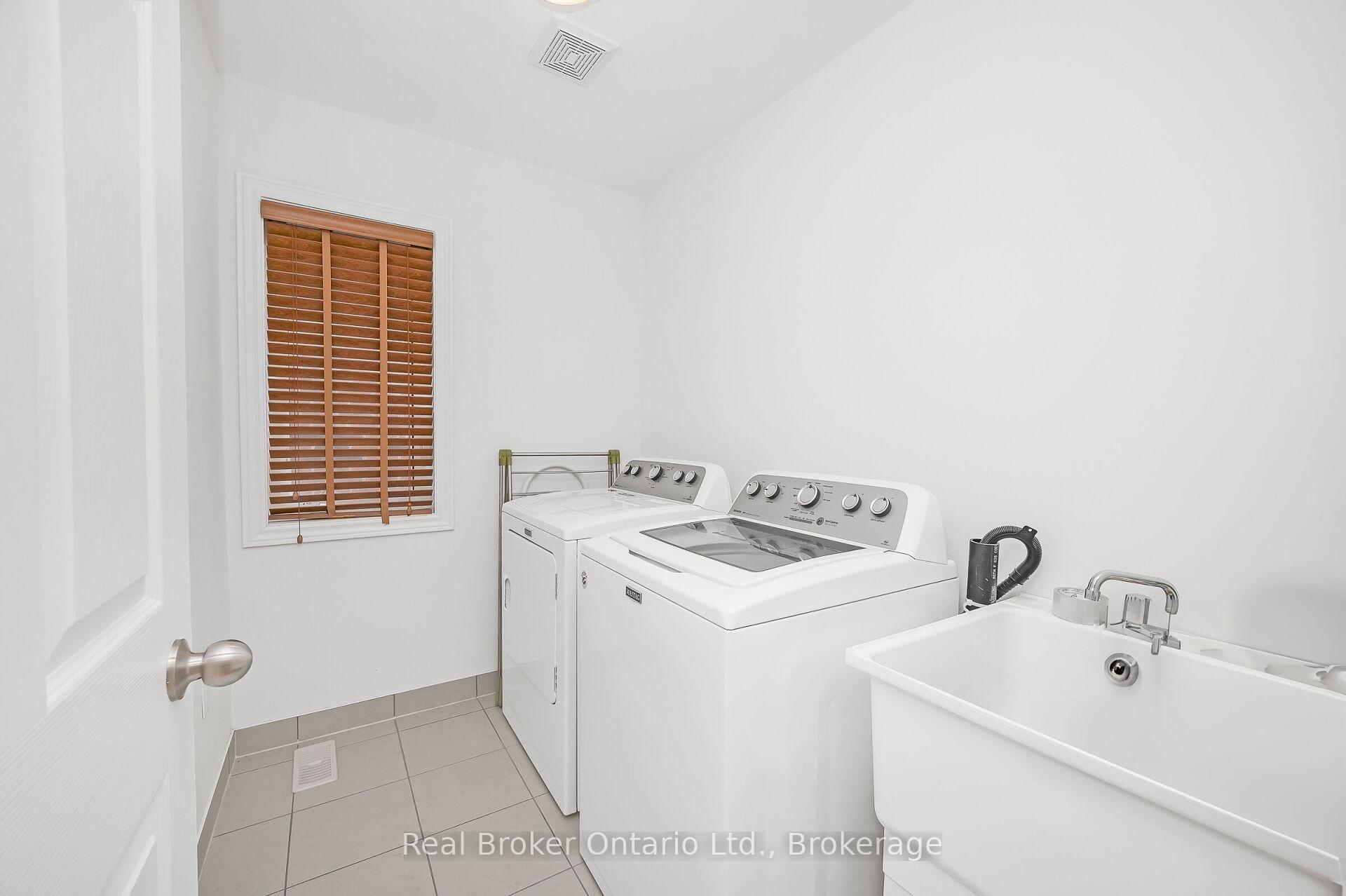 Photo 26 of 3900 Koenig Road, Burlington, Alton — HOMEH