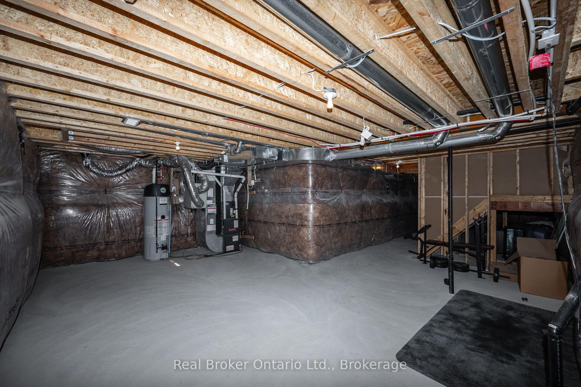 Photo 29 of 3900 Koenig Road, Burlington, Alton — HOMEH