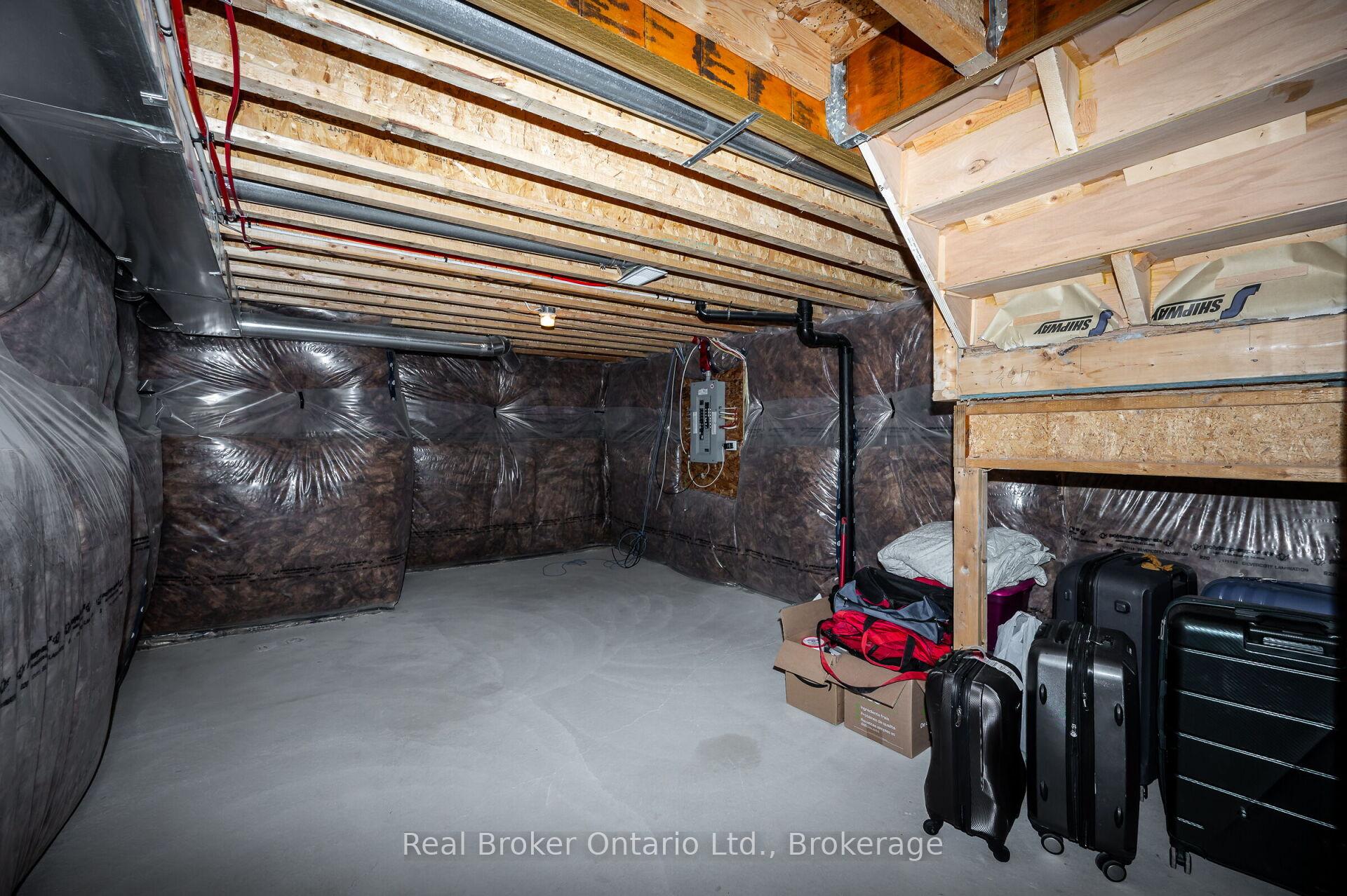 Photo 30 of 3900 Koenig Road, Burlington, Alton — HOMEH