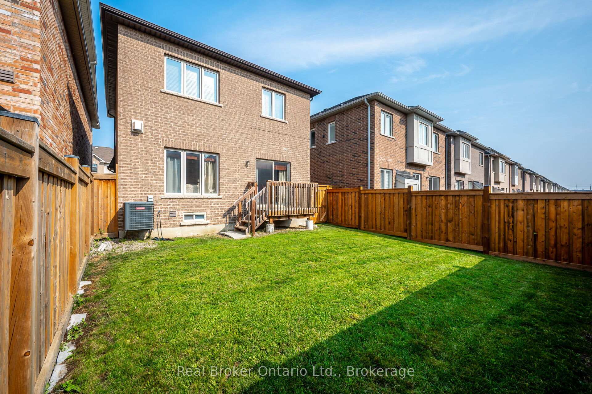 Photo 34 of 3900 Koenig Road, Burlington, Alton — HOMEH