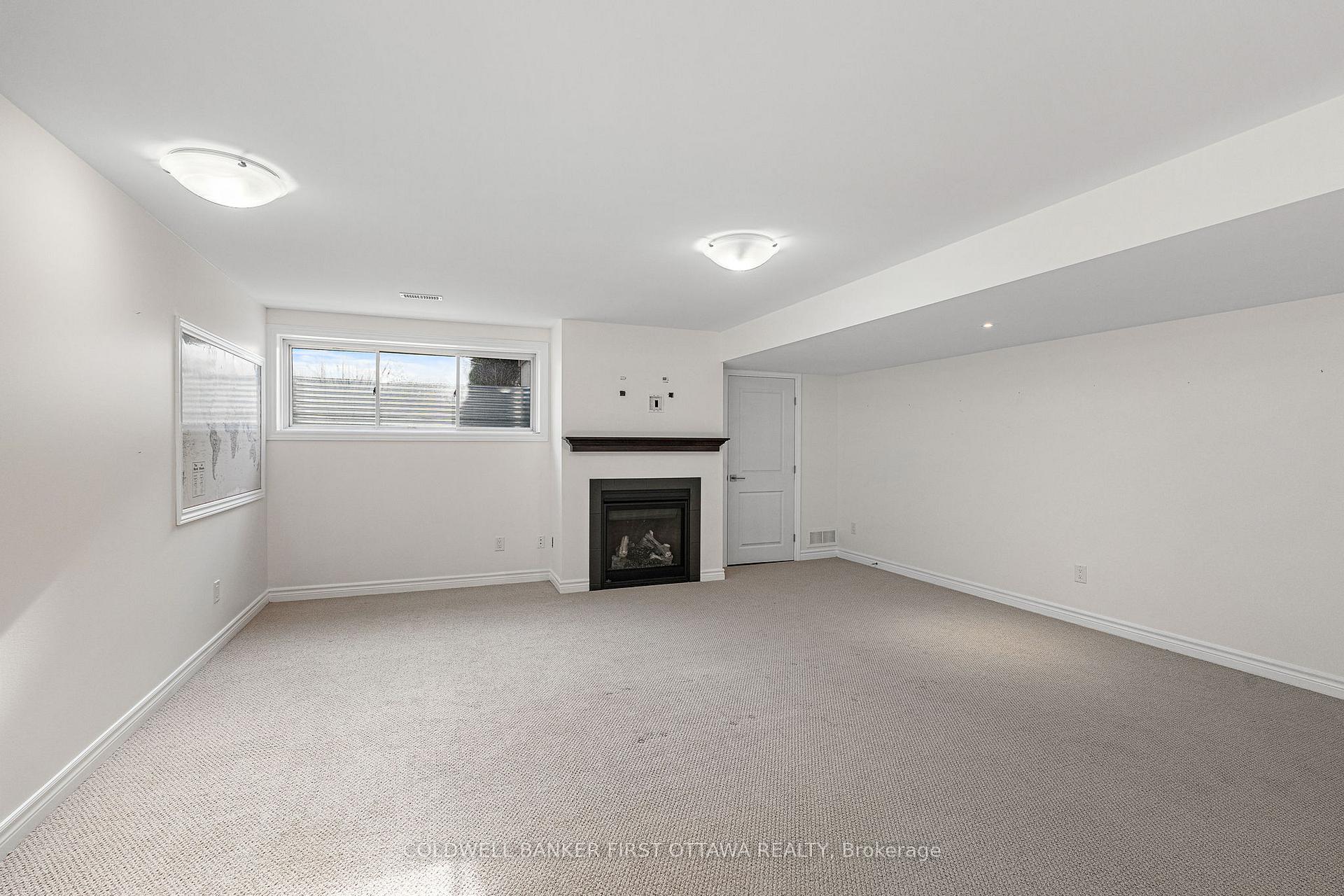 Photo 16 of 285 Fergus Crescent, Ottawa, Barrhaven - Cedargrove/Fraserdale — HOMEH