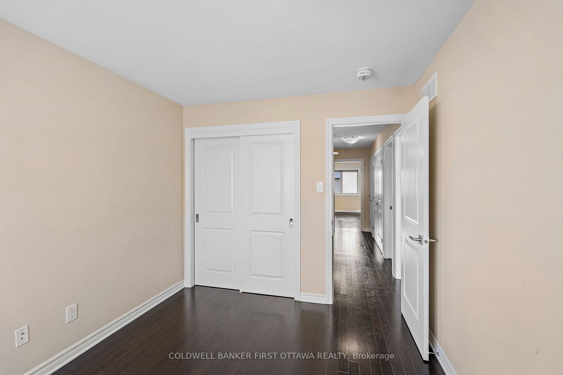 Photo 22 of 285 Fergus Crescent, Ottawa, Barrhaven - Cedargrove/Fraserdale — HOMEH